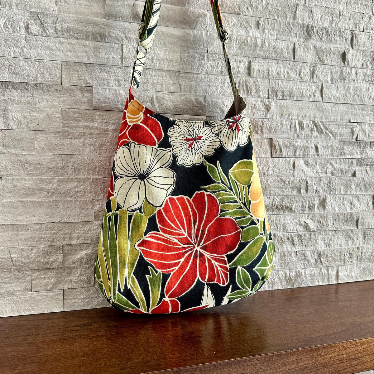 One Handle Hobo Bag - Jet Black Classic