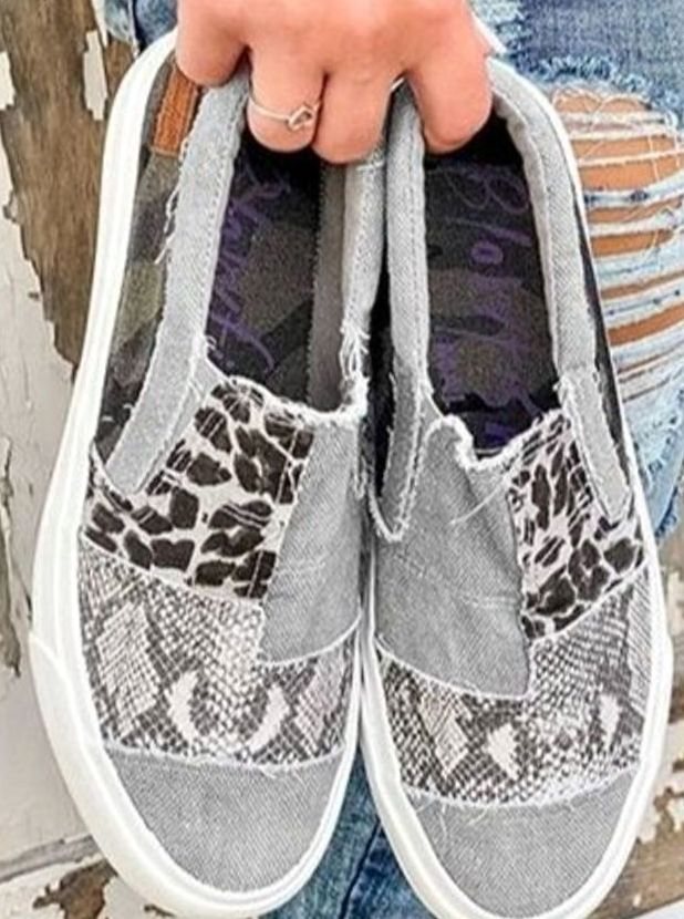 Women's Elastic Slip-On Animal Print Canvas Sneakers