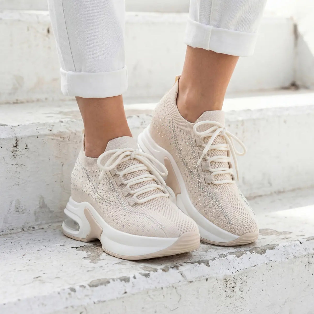 10cm Elevation Sneakers with Invisible Elevation Technology