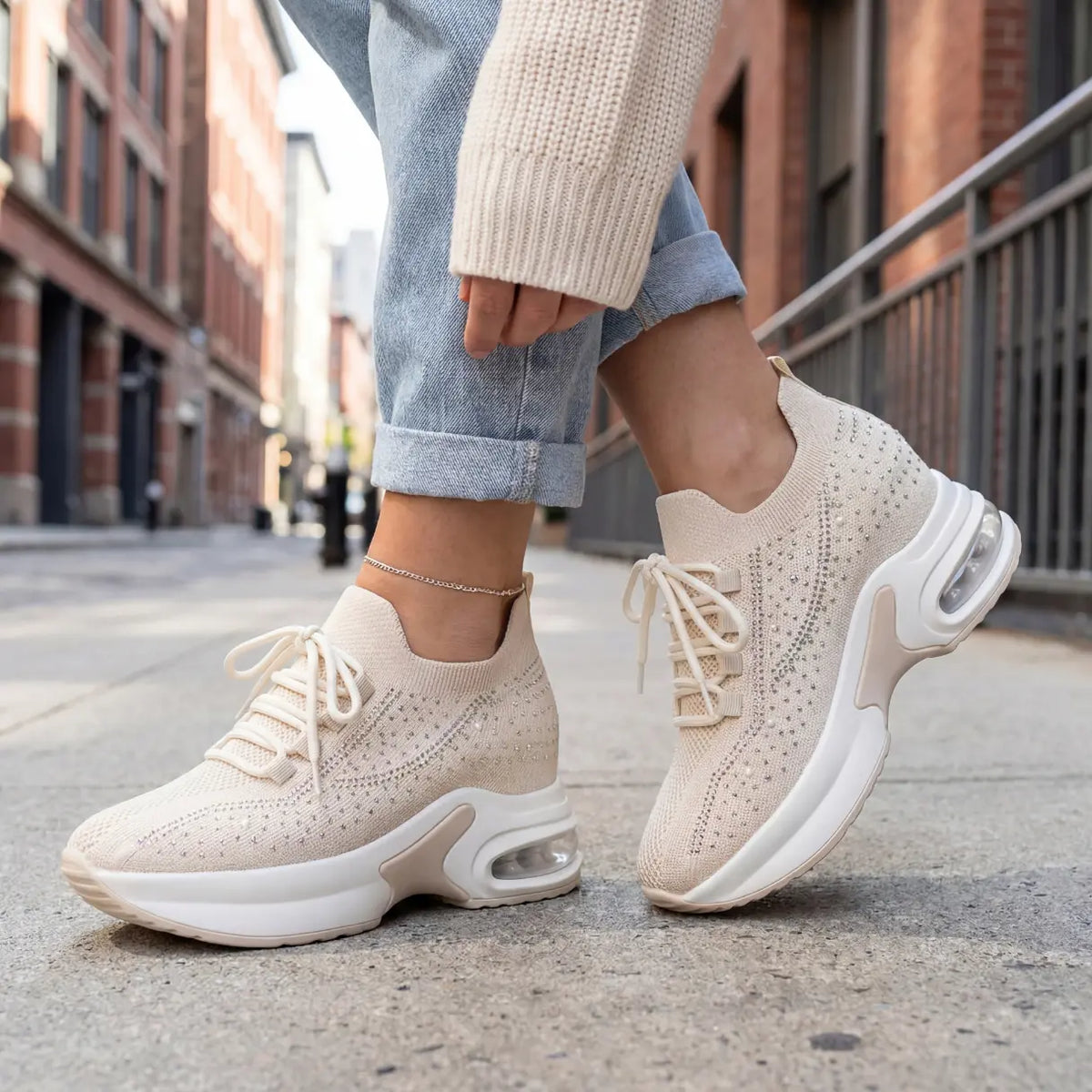 10cm Elevation Sneakers with Invisible Elevation Technology