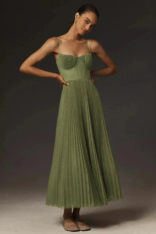 Brianna | Women's Sleeveless Pleated Midi Dress
