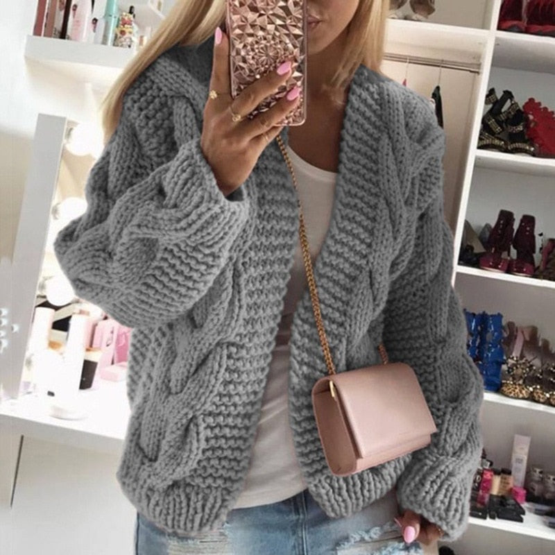Emma | Women's Oversized Cable Knit Cardigan