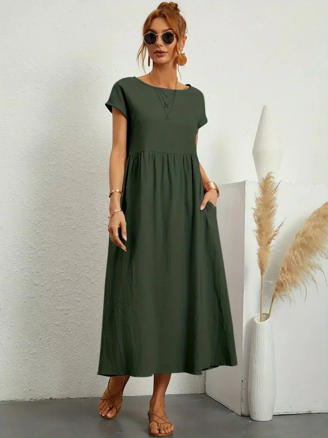 Flowy Midi Dress with Timeless Elegance