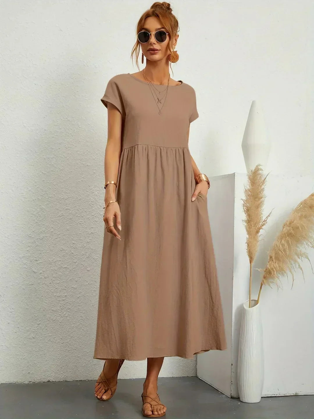 Flowy Midi Dress with Timeless Elegance