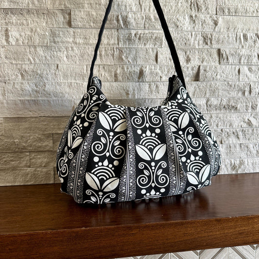 Pleated Bag - Onyx Checker Weave