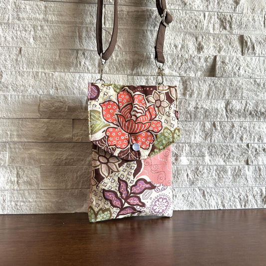 Cell Phone Bag / 5-pockets - Blush Meadow Bloom