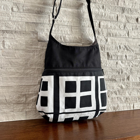 2 Pockets Hobo Bag - Urban Grid Weave