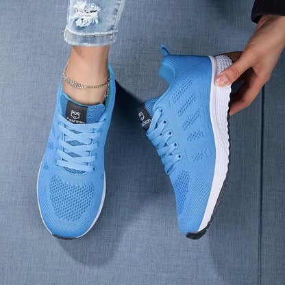 Lightweight and Breathable Mesh Sneakers with Cushioned Sole - Ideal for Spring and Summer