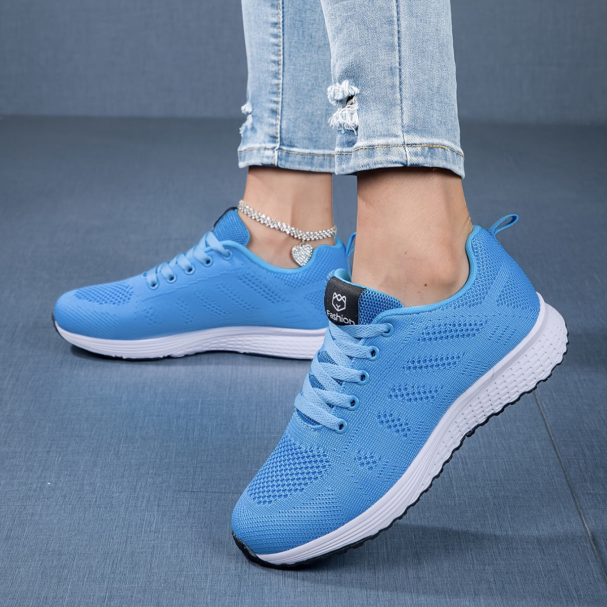 Lightweight and Breathable Mesh Sneakers with Cushioned Sole - Ideal for Spring and Summer