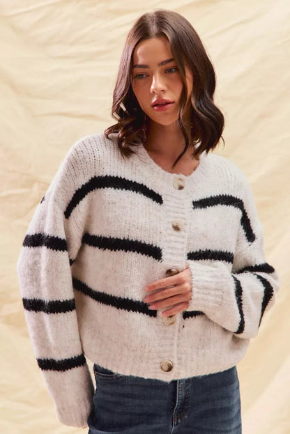 Lisa | Women's Oversized Knit Cardigan