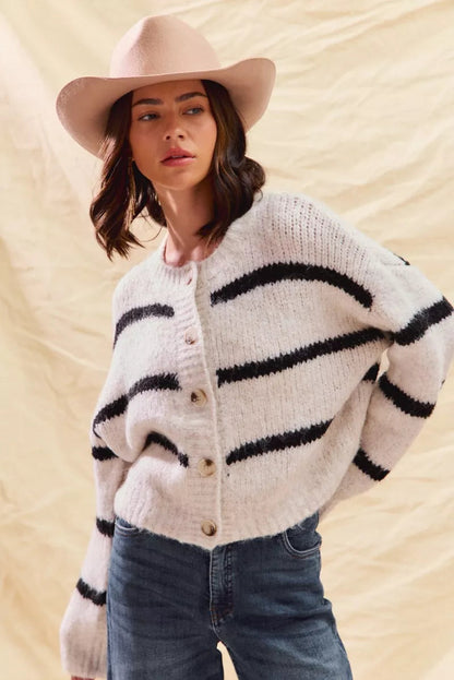 Lisa | Women's Oversized Knit Cardigan