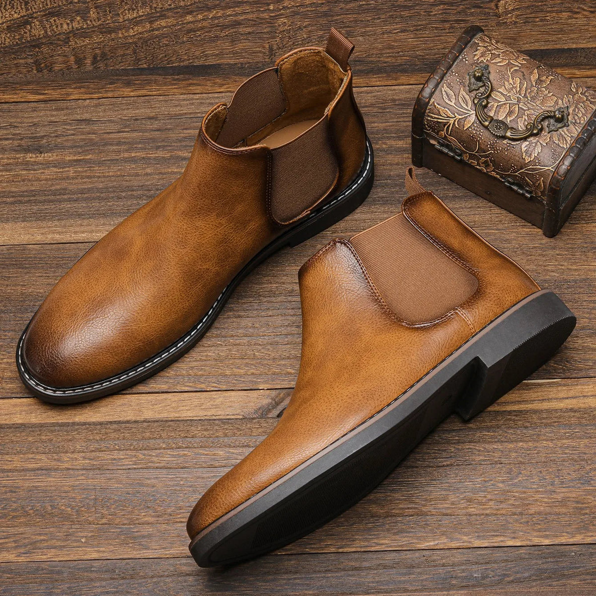 Milo | Men's Pull-On Chelsea Boots