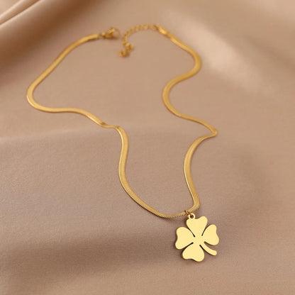 Snake Chain Necklace with Clover Charm