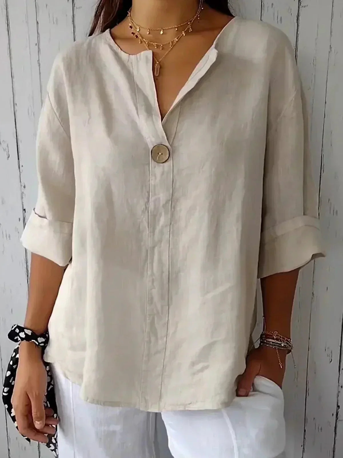 Women's Buttoned Blouse