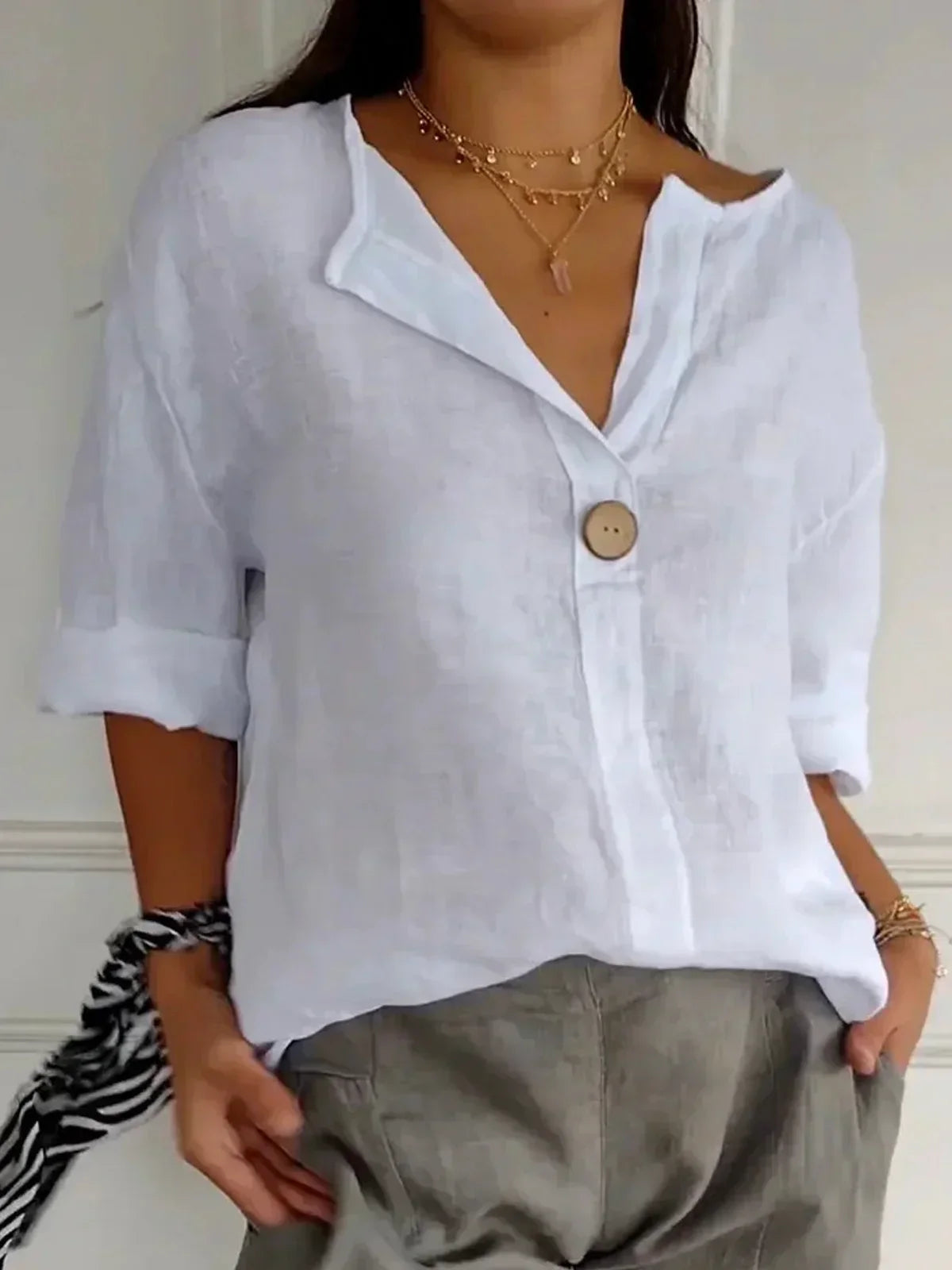 Women's Buttoned Blouse