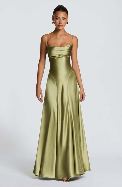 Women's Elegant Maxi Dress with Refined Spaghetti Straps and Flowing Satin