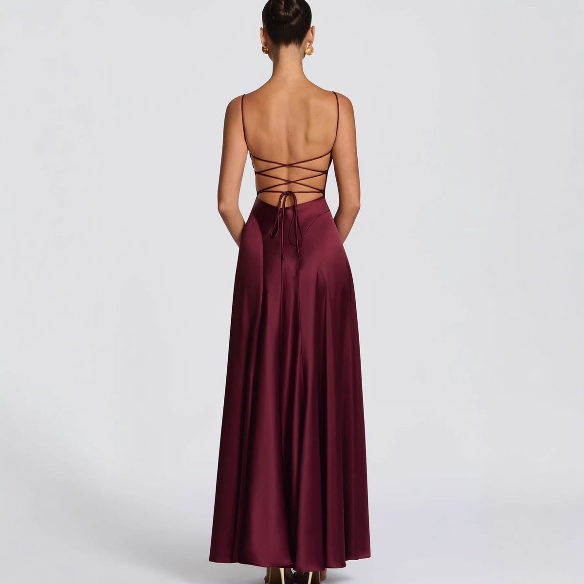 Women's Elegant Maxi Dress with Refined Spaghetti Straps and Flowing Satin