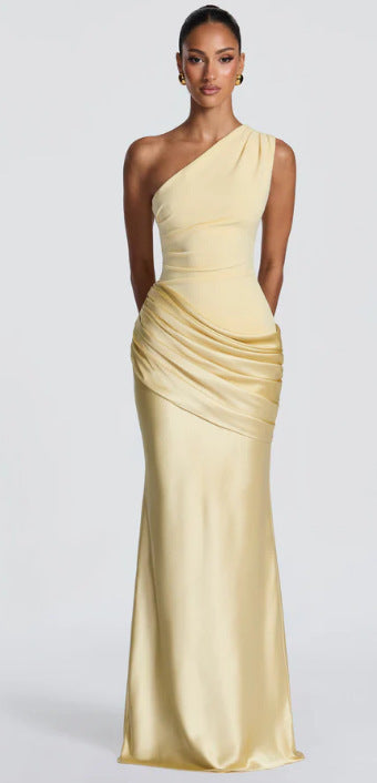 Women's Elegant One-Shoulder Maxi Dress with Refined Draped Details
