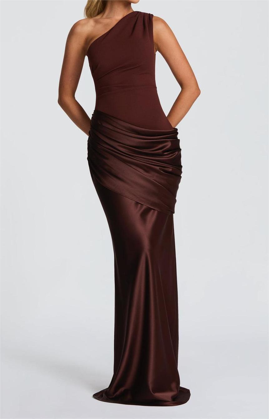 Women's Elegant One-Shoulder Maxi Dress with Refined Draped Details