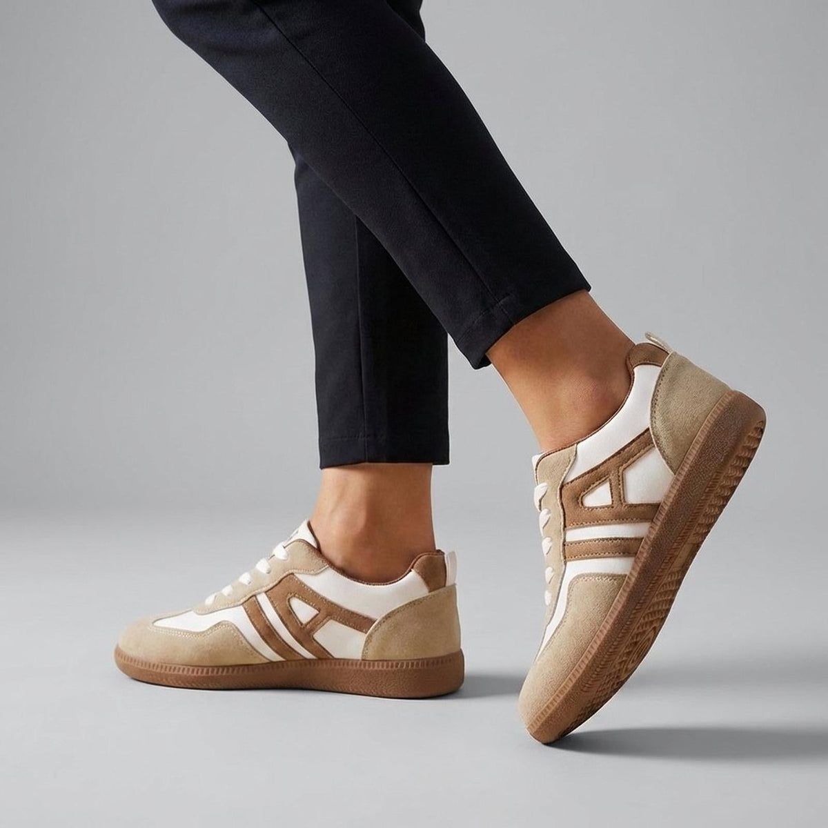 Women's Low-Top Lace-Up Color-Block Orthopedic Sneakers