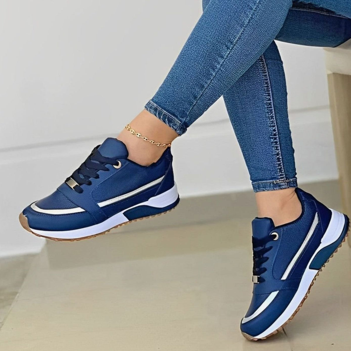 Women's Non-Slip Lace-Up Casual Walking Sneakers