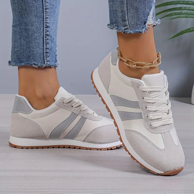 Women's Orthopedic Cushioned Lace-Up Low-Top Sneakers
