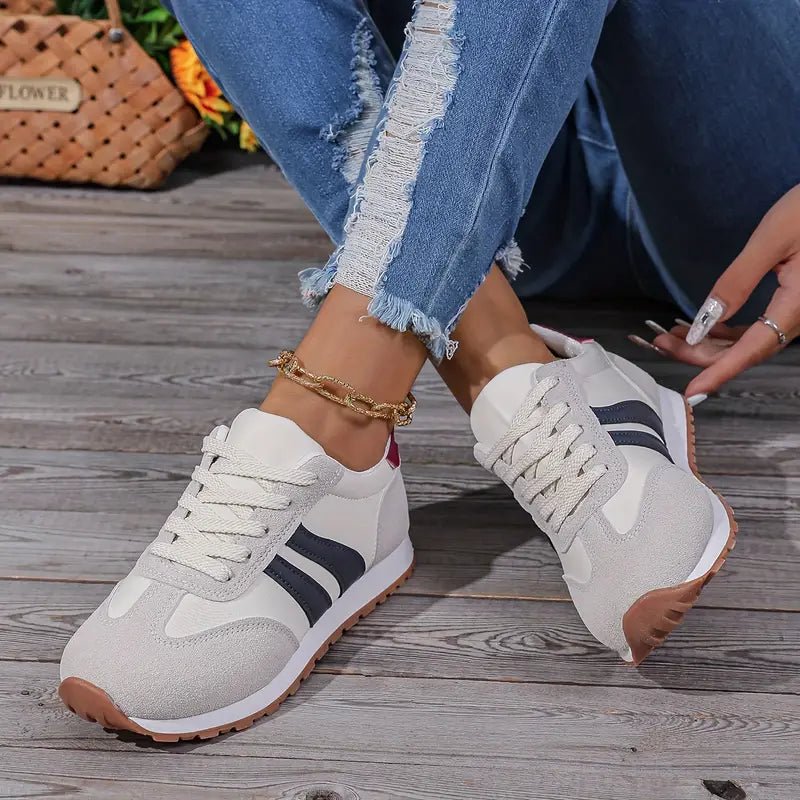 Women's Orthopedic Cushioned Lace-Up Low-Top Sneakers