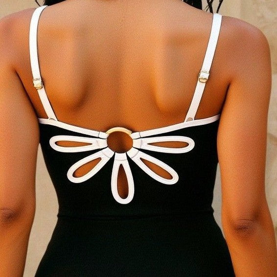 Women's Sporty Swimsuit with Innovative Back Design